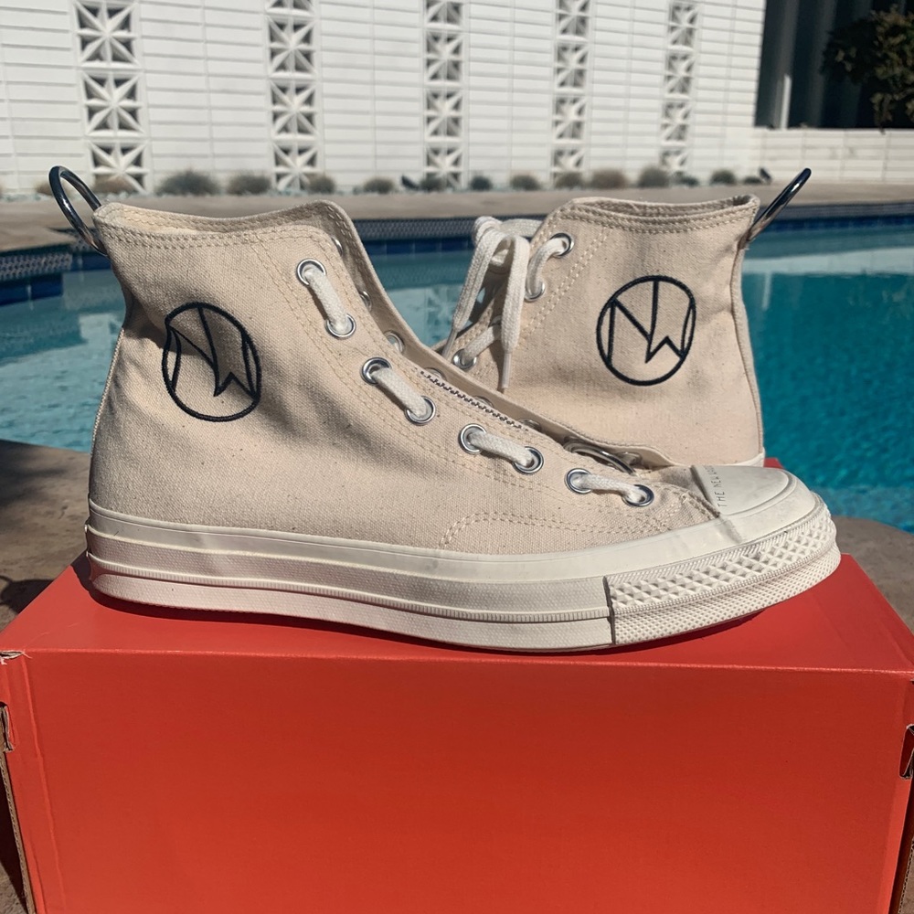 Chuck 70 Hi Natural Hi Tops